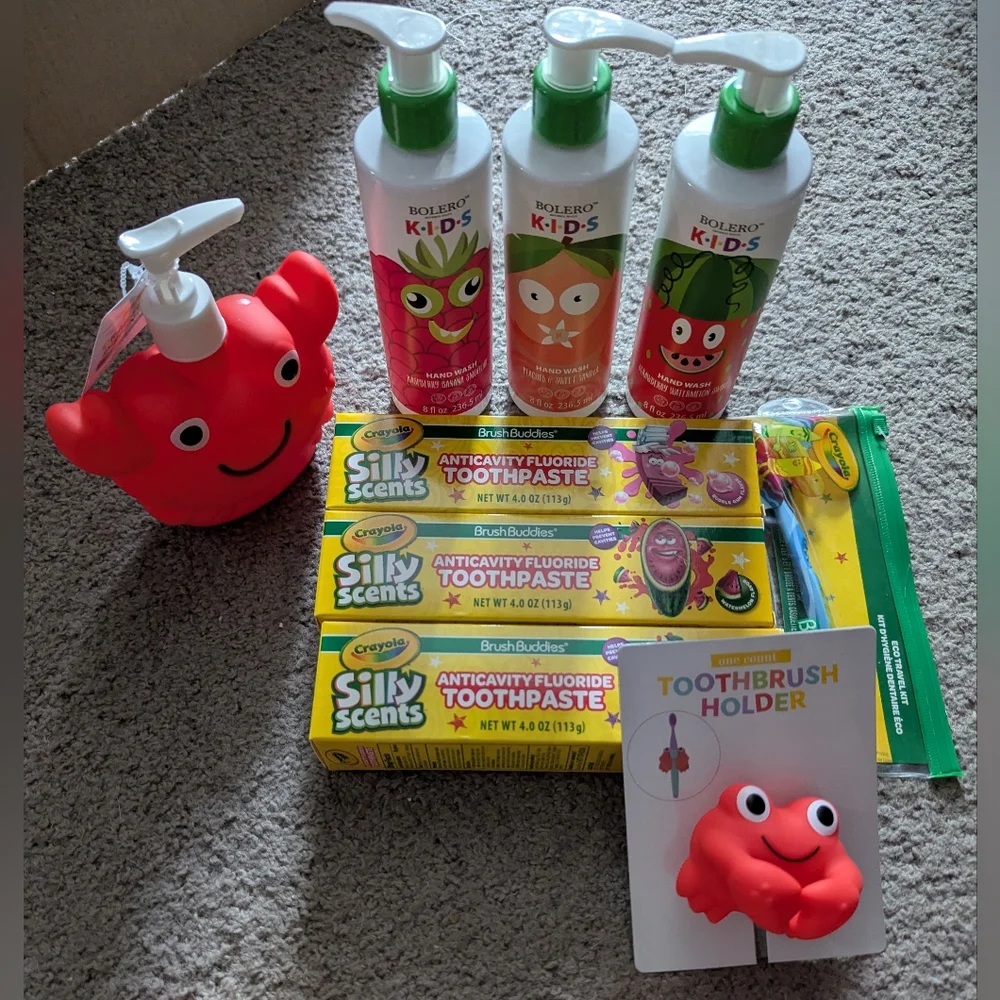 Kids Soap Dispenser Toothpaste And Toothbrush Holder Set